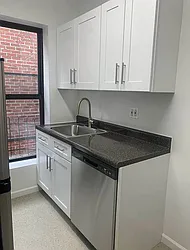 Rented by M.Grossman R.E. Management