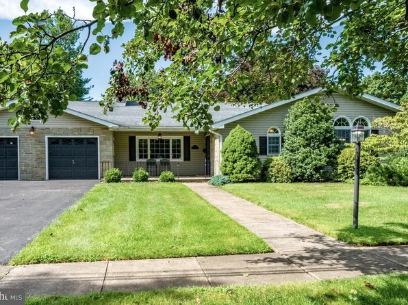 120 Friar Rd, Bloomsburg, PA 17815