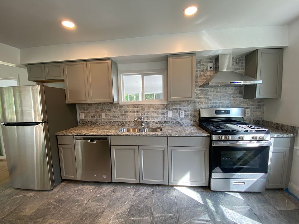 1st image of 161 Powderhouse Rd
