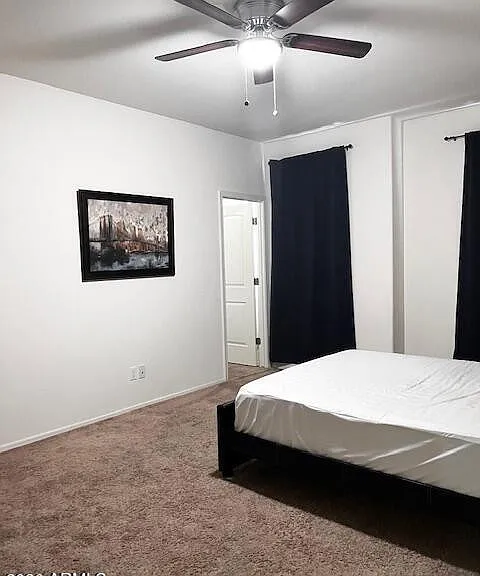 7910 S 42nd Ave — Photo 16
