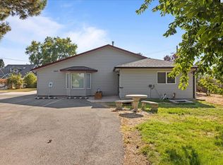 3655 W Van Giesen St, West Richland, WA