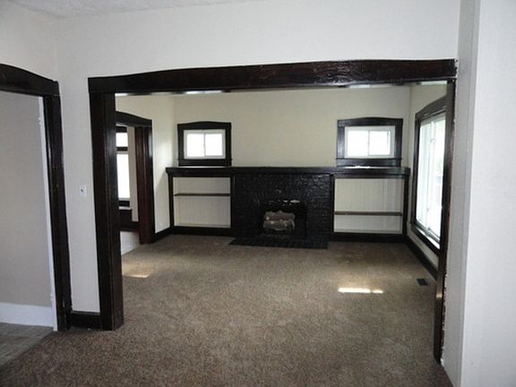 5th image of 3135 N College Ave