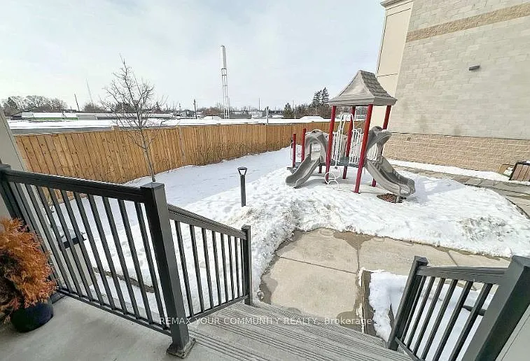 2 bed, $2,400 — Photo 2