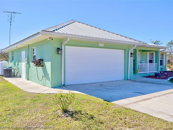 3rd image of 10336-10324 Tam Oshanter Blvd