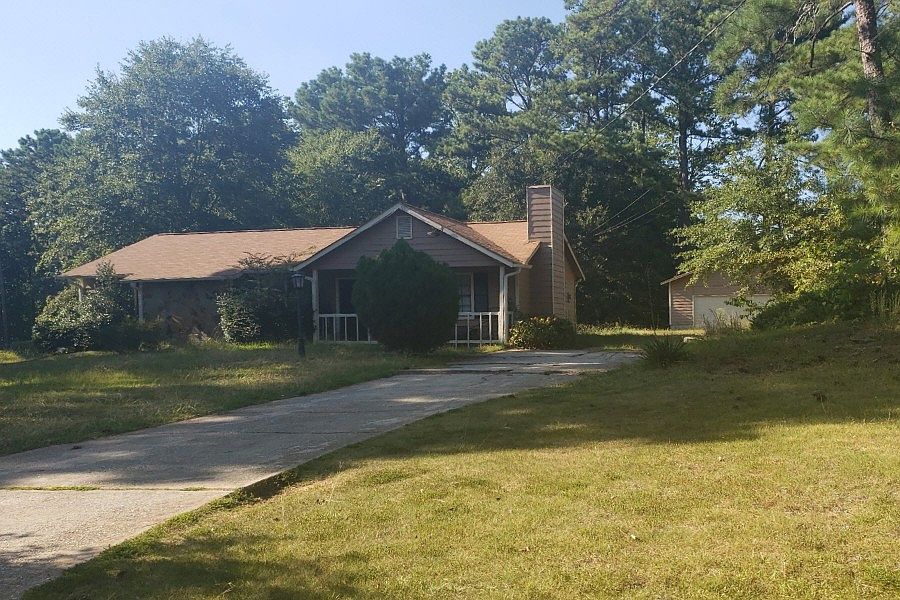 2nd image of 2035 Radford Ct