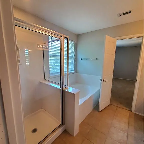 11208 Ashbrook Dr — Photo 12