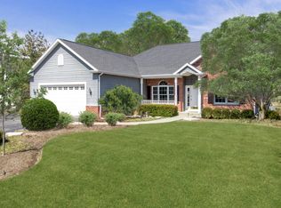 396 Lakewood Dr, Williams Bay, WI