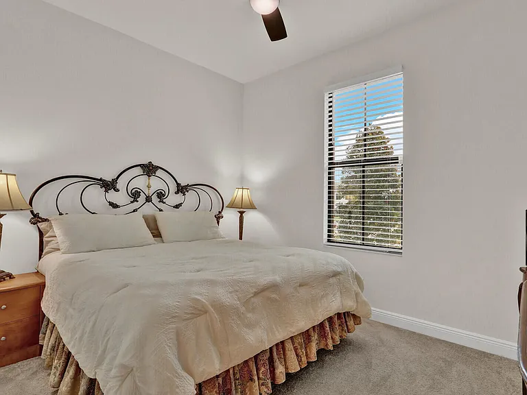 9204 SW Arco Way — Photo 28
