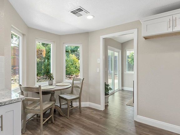 5th image of 6101 Wallwood Ct