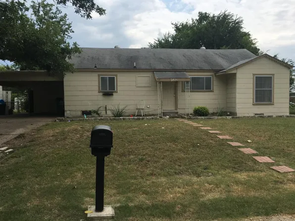 2815 Vinnie St, Greenville, TX 75401