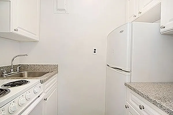 Sold by Barkoff Residential  | media 4