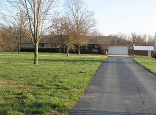 6157 Quince Rd, Seneca, MO 64865