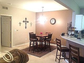 2nd image of 21105 Chesapeake Cir