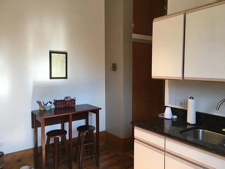 1324 N Claremont Ave #3R — Photo 12