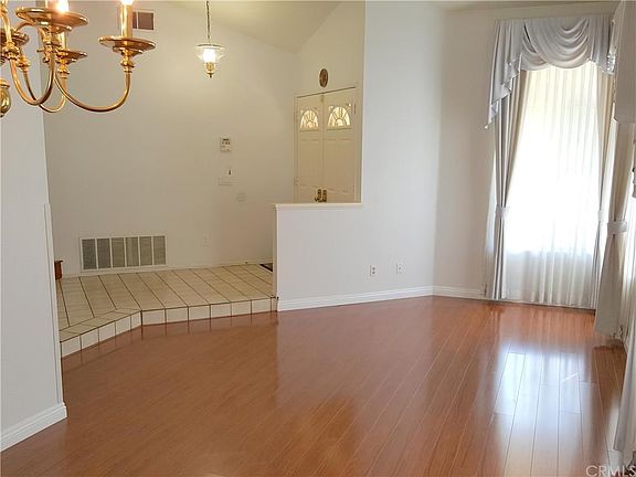 5th image of 9740 Pebble Brook Dr