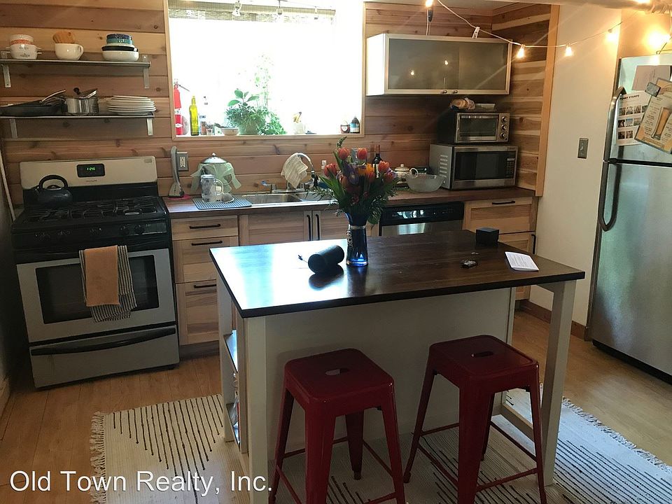 2nd image of 539 S 5th Ave APT 6