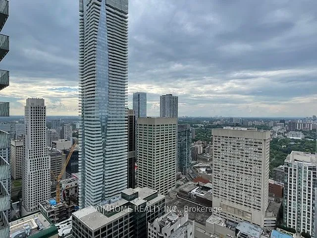 50 Charles St E #4508 — Photo 15