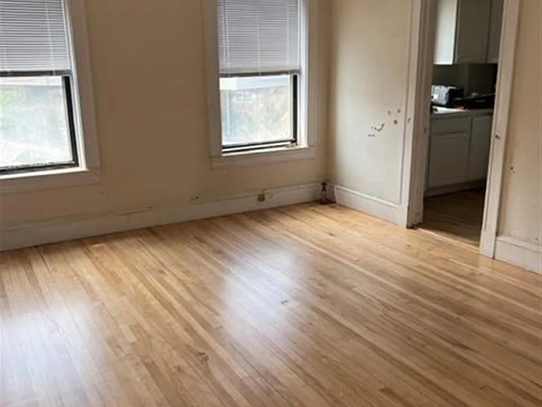 84 Prescott St #2 — Photo 1