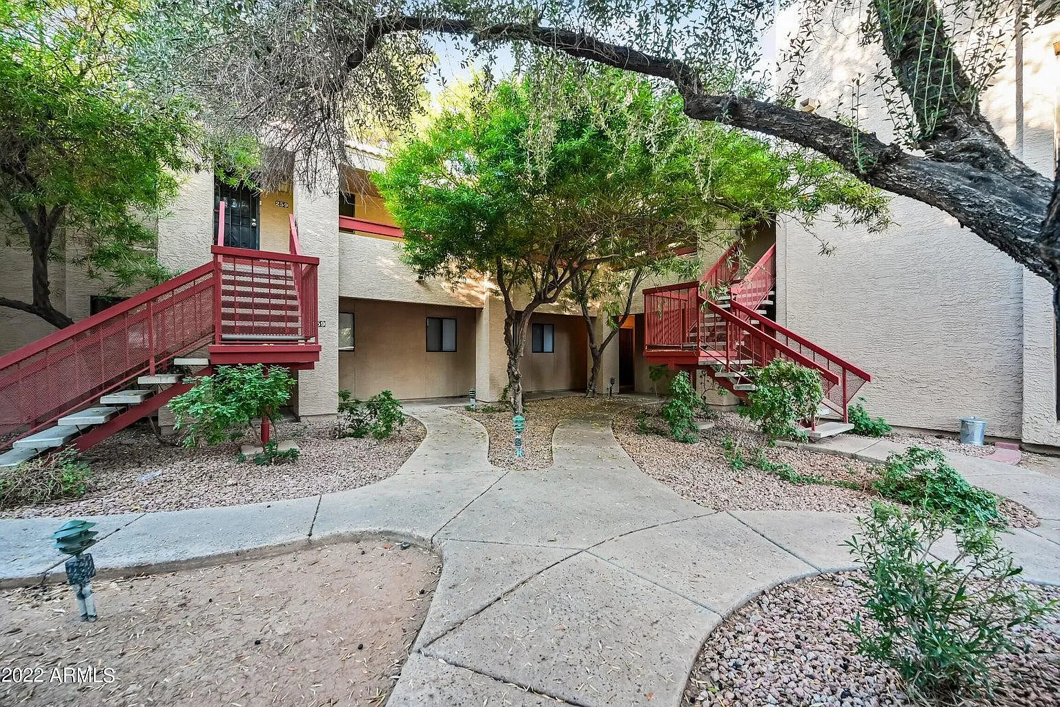 1 bed, 1.0 bath, 466 sqft, $995 — Photo 3