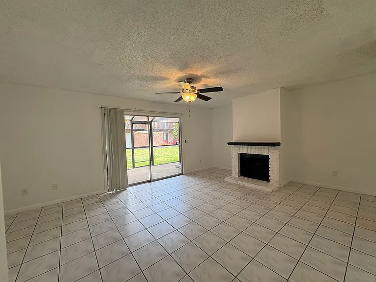 5159 Picadilly Circus Ct — Photo 10