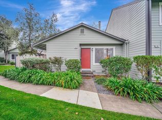 382 Harvest Ln, Santa Rosa, CA 95401