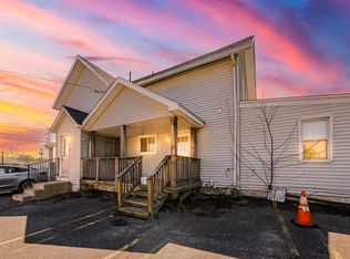 937 N Pontiac Trl APT 2, Walled Lake, MI 48390
