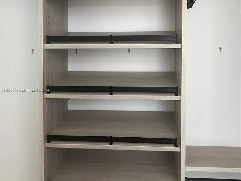 5900 Collins Ave #1007 — Photo 3