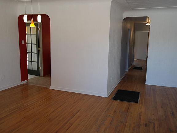 dining room/livingroom, hall to dedrooms