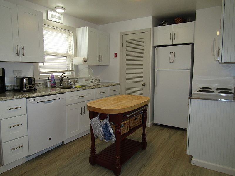 843 East Broadway, Milford, CT 06460 Zillow