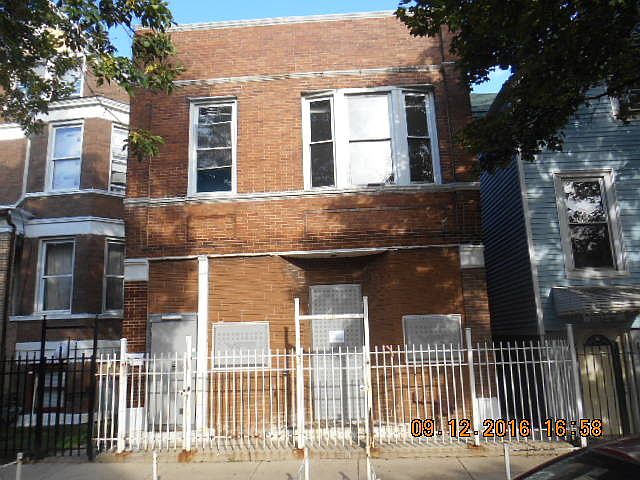 1st image of 2843 S Karlov Ave