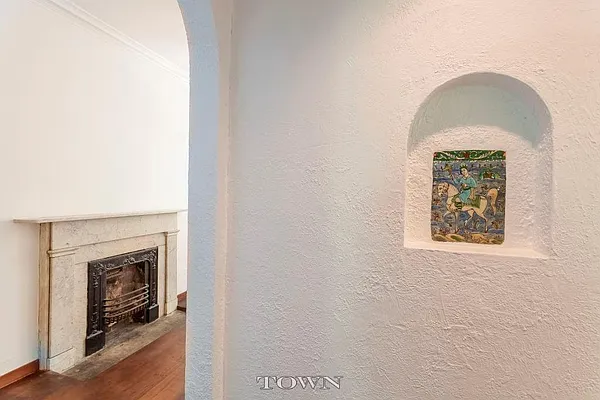 Rented by Town Residential | media 26