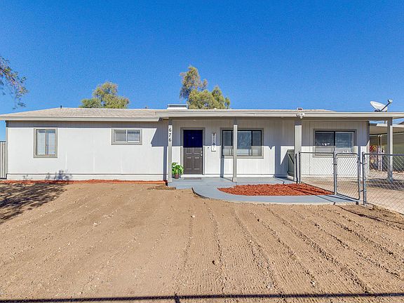 3rd image of 676 W Palo Verde Ave