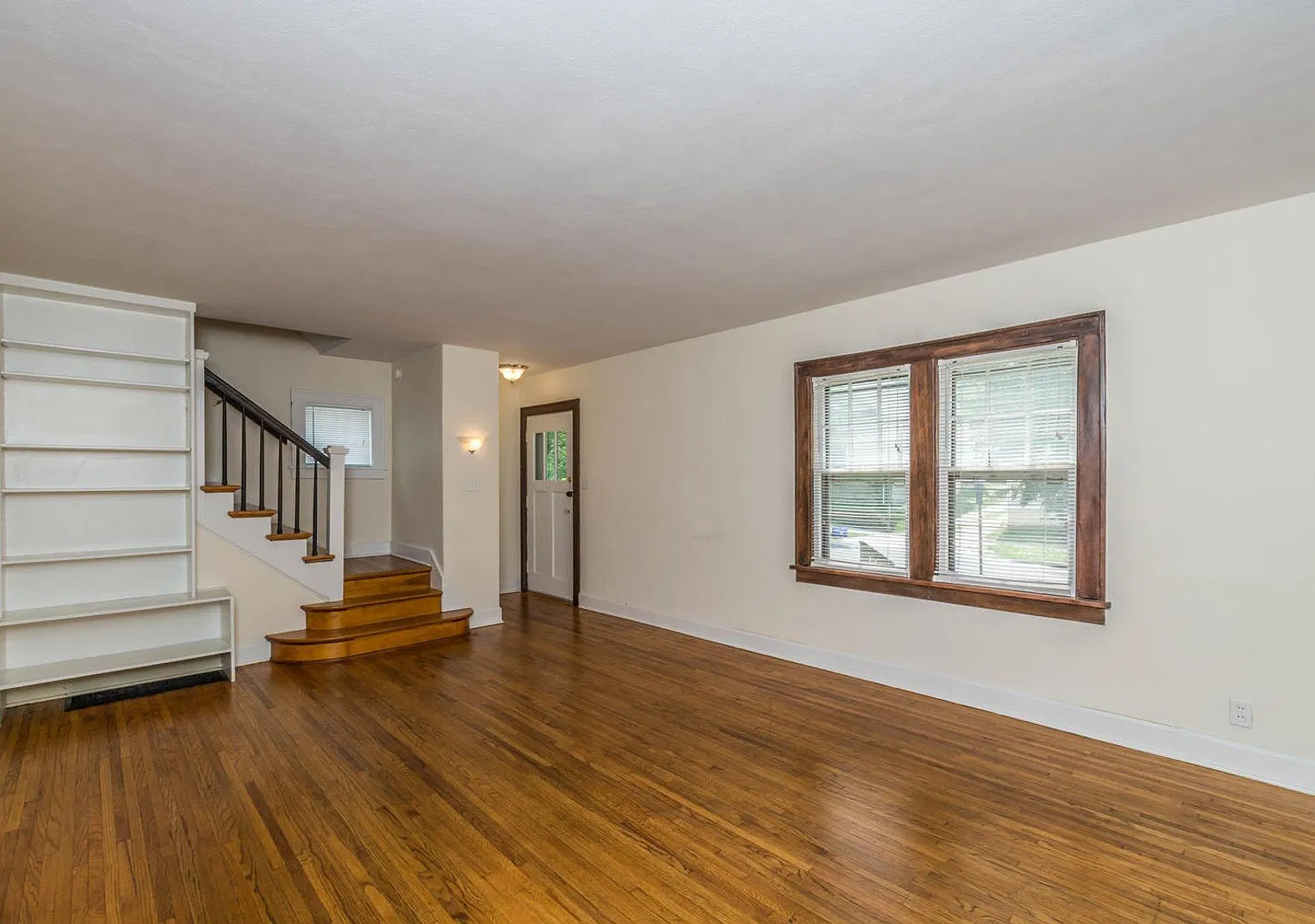 **August 2027** Great Location Near Campus — Photo 4