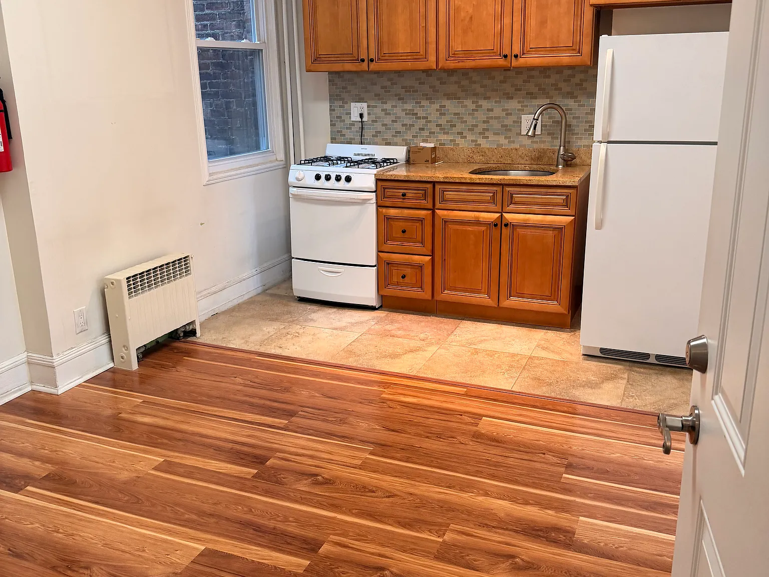 1 bed, 700 sqft, $1,700 — Photo 2