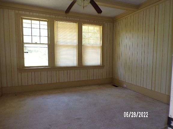 3rd image of 165 Oakland Ave