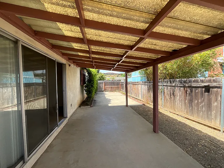 624 Nancy St — Photo 20