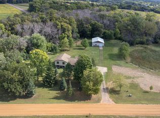7120 Pagenkopf Rd, Maple Plain, MN 55359
