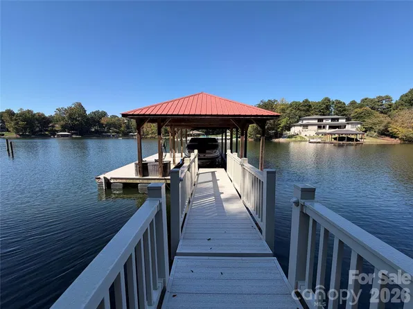 481 Kemp Rd, Mooresville, NC 28117