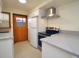 3230 SW Marigold St, Portland, OR 97219