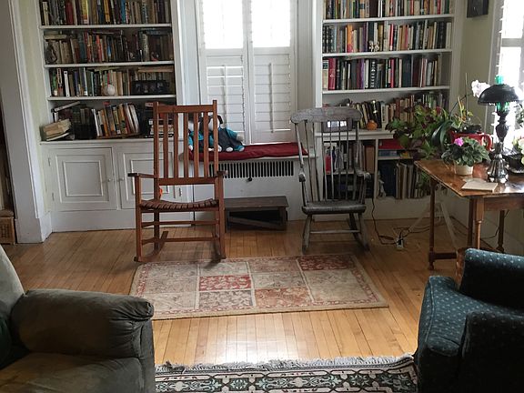 11x24 living room
