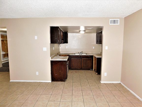 4th image of 2642 N 43rd Ave APT C