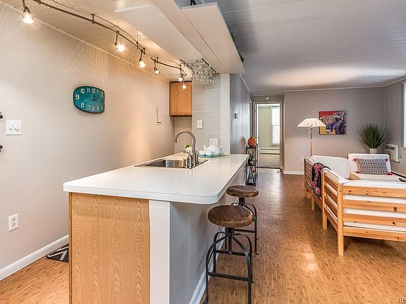 3rd image of 1343 N High St APT 9