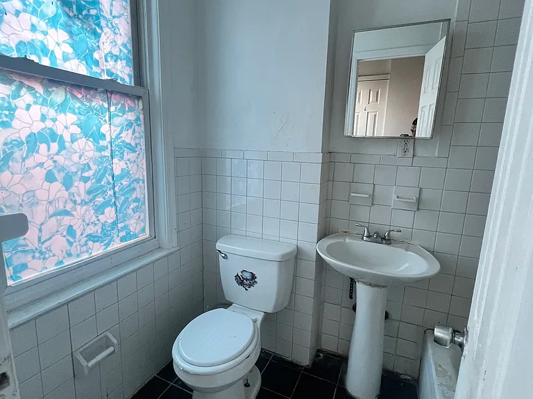 422 Saint Pauls Ave #5 — Photo 7