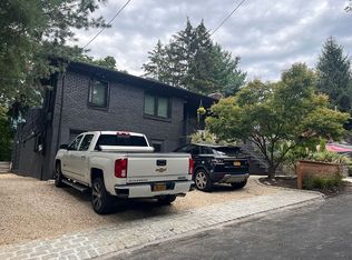 336 Franklin Ave, Sea Cliff, NY 11579