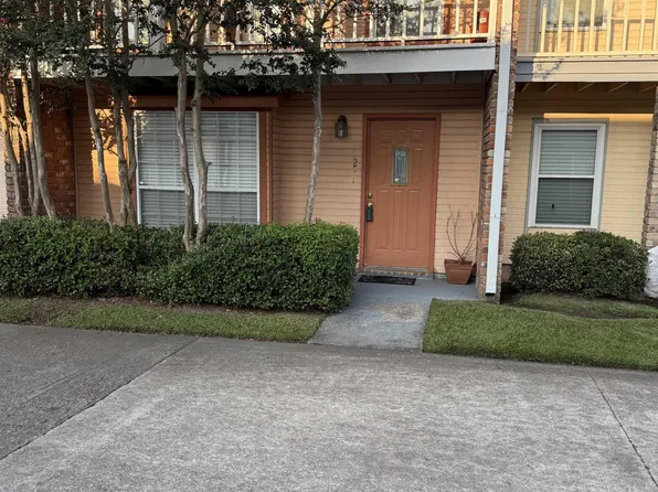 152 S Foster Dr, Baton Rouge, LA 70806