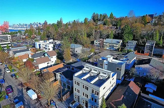4138 25th Ave SW #C — Photo 14