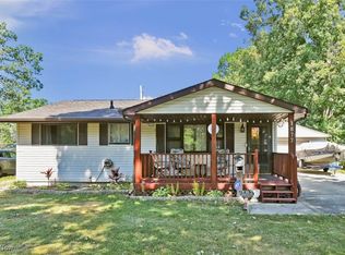 1877 E 39th Ct, Lorain, OH 44055
