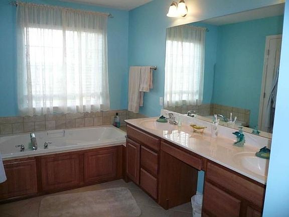 Master Bath Jetted Tub