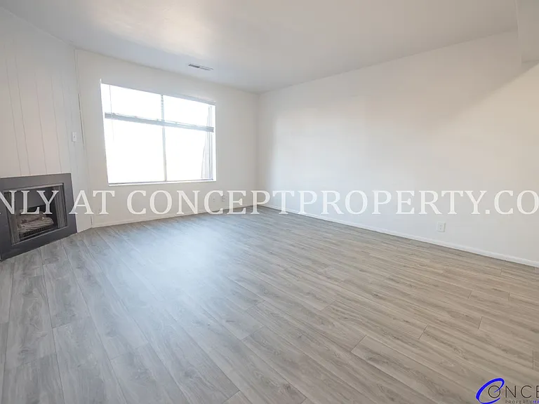 132 E 2nd Ave — Photo 34