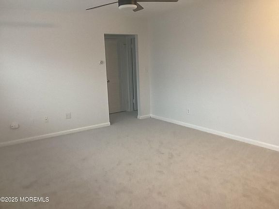 4th image of 25 King James Ln